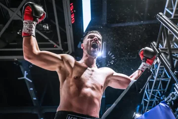 Krasniqi für das nächste Duell: Ich bin bereit und will diesen Titel nach 21 Jahren zurück in die Familie, als mein Onkel Luan Krasniqi triumphierte