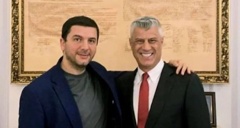 Memli Krasniqi: Krenar, heute und für immer mit Präsident Hashim Thaci