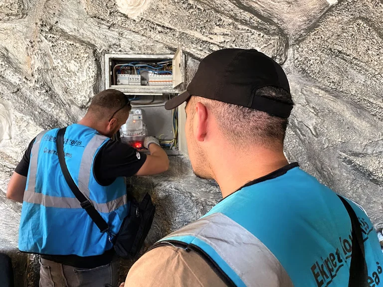 Per otto mesi KEDS ha completato più di 55 mila controlli per uso improprio di elettricità