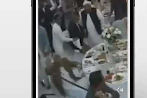 Il matrimonio passa alla violenza, batte tra gli ospiti per un pezzo di carne (VIDEO)