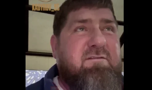 Cadyrov casi comienza a llorar, quiere sanciones a su madre removida