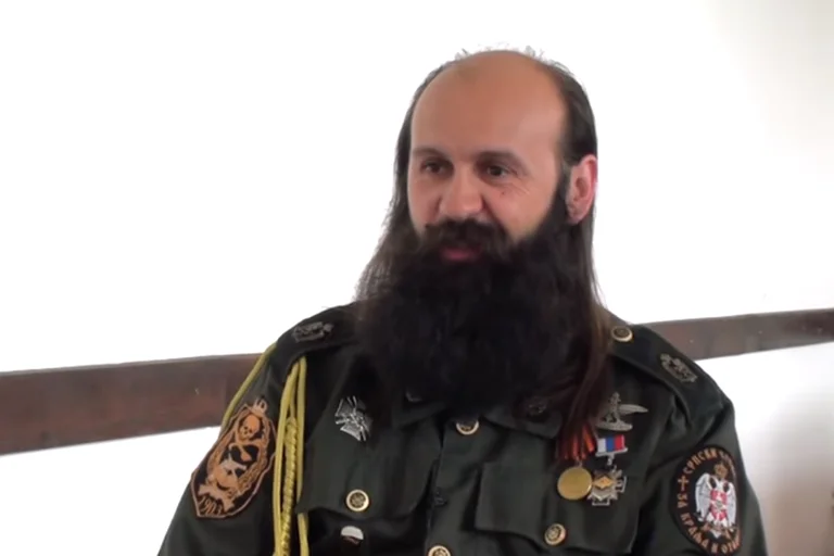 Kërcënon “komandanti i çetnikëve” në Serbi: Po i çlirojmë trojet historike të Rusisë, pastaj me ushtri do të vazhdojmë deri në Kosovë