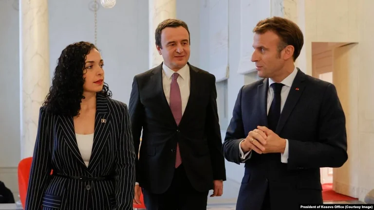 Presidentja me tone kërcënuese ndaj Macronit: Dialogu do të vritet përgjithmonë