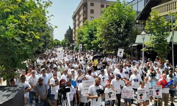 ​Fitorja e rastit kundër ndërtimit të fabrikës së çimentos në Klinë, sot jepen detaje