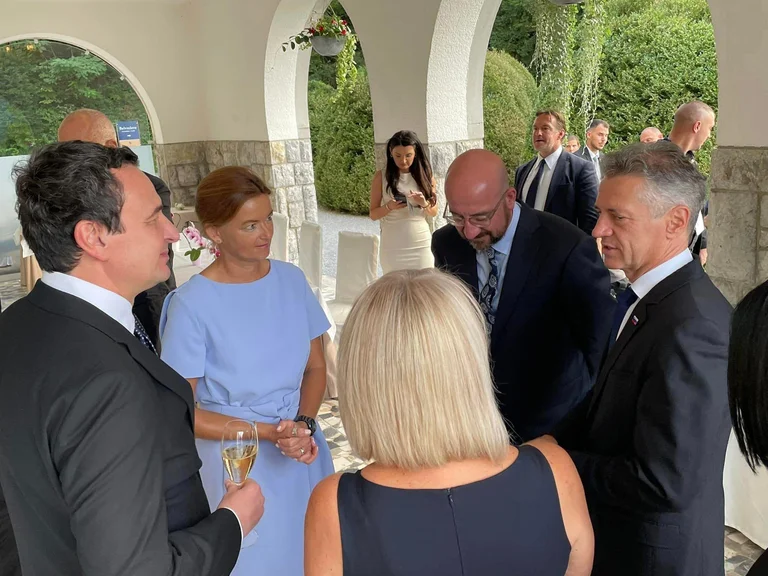 Kurti e shikon me simpati ish-drejtorin e GEN-it, mikun e Martin Berishajt