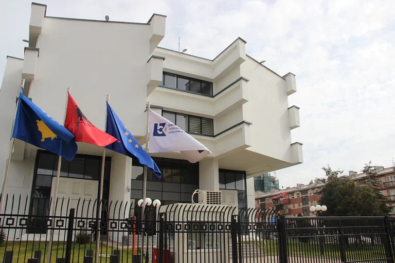 Diaspora për shtatë muaj dërguan mbi 750 milionë euro në Kosovë