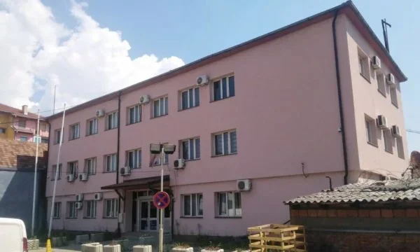 Fecha límite para la liberación del edificio municipal en el norte de Mitrovica expira mañana