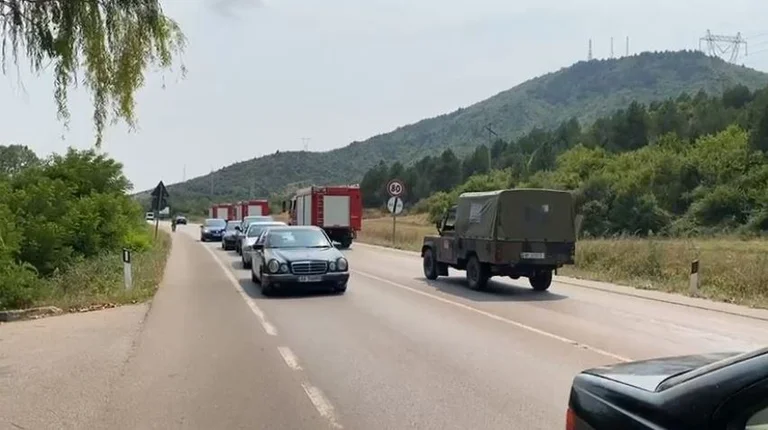 Grecia rechaza la ayuda de Albania en los incendios, los bomberos
