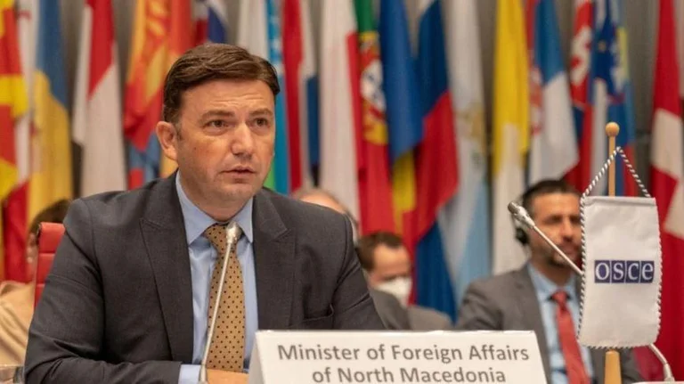 Ministro de Macedonia del Norte de España: solicitado para Kosovo, es país independiente