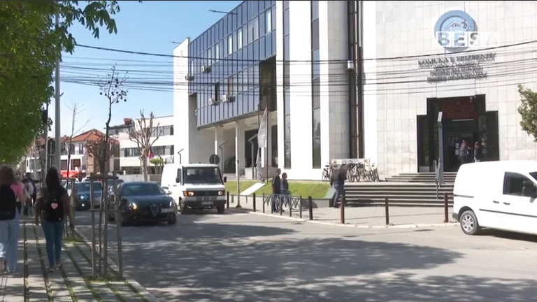 Arrestation de deux responsables de la communauté Suhareka soupçonnés de corruption
