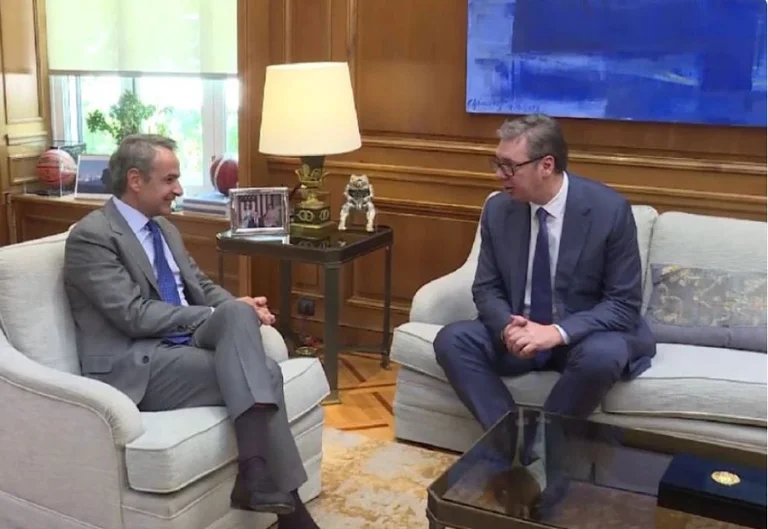 Vuciq dopo l'incontro con Mitsotakis: gli amici greci hanno confermato di non riconoscere il Kosovo
