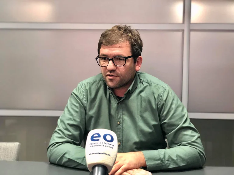 Ex miembro VV: Kurti es democrático, el Fiscal está tratando de explotarlo contra los rivales.