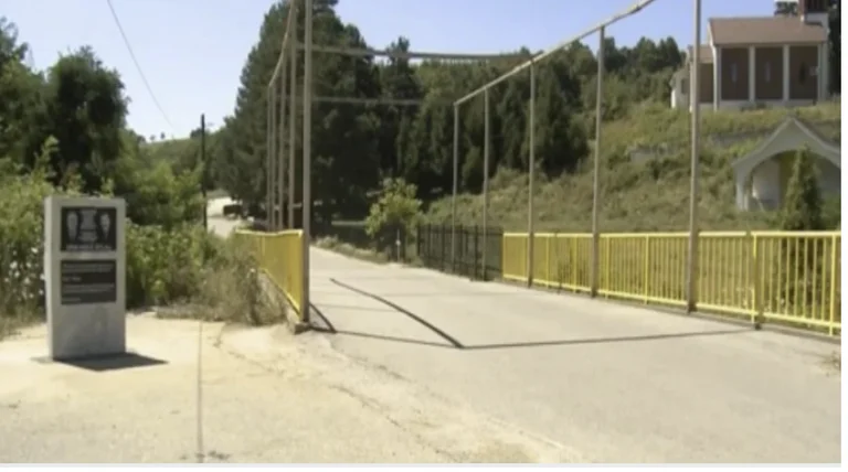 Avec des compatriotes qui investissent, construire des ponts reliant 3 villages de Gjakova