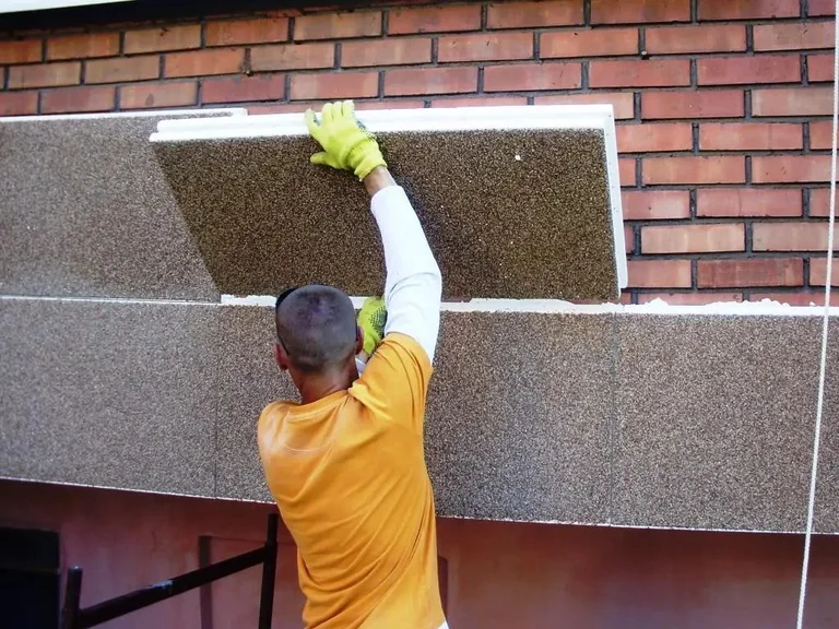 Interrompere la chiamata per la subvenzione per l'isolamento della casa: oltre 2.000 applicazioni