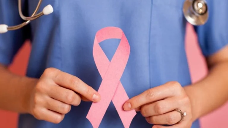 Le cancer du sein au Kosovo affecte l'augmentation