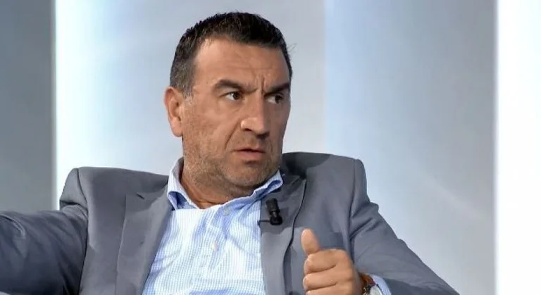 Takimi Kurti-Vuçiq, analistët: Kosova nuk është në pozicion të mirë