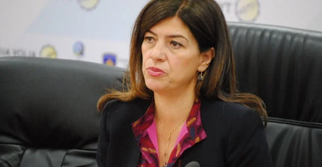 C'est pas vrai. Ce serait un retour en arrière si le Kosovo demandait une assistance internationale pour l'organisation d'élections dans le nord