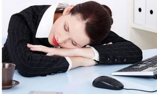 Quale parte della giornata i dipendenti fanno più errori