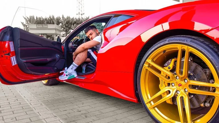 Diarios: El autor de Noizy acepta la historia: Pagué 2.000 euros de su oponente