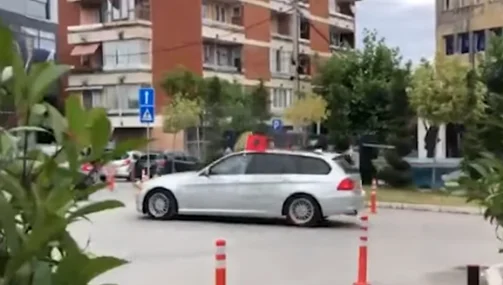 Vallée : La Serbie sanctionne tous les Albanais qui exposent le drapeau rouge et noir