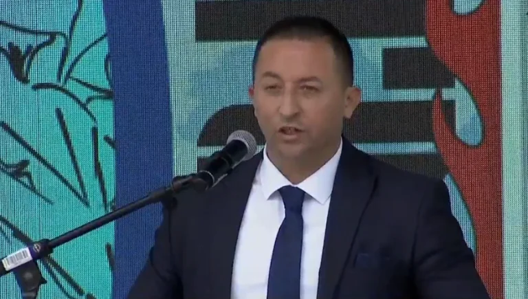Mejaj confirma que KSF compró equipo militar: Para dominar el país, lo protegeremos cuando sea necesario