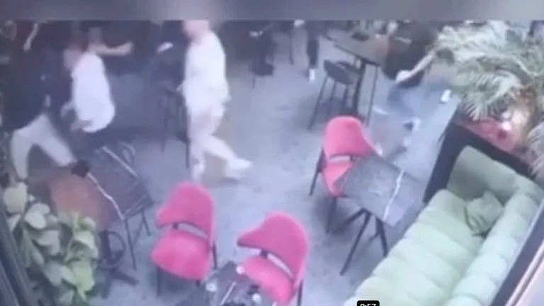 Le moment est publié lorsque le suspect exécute la victime dans Kline (VIDEO)