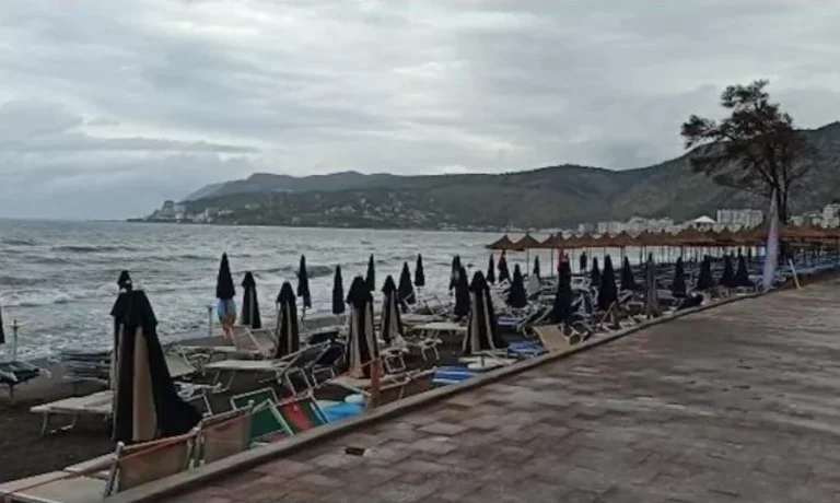 Sturm in St.gin, Urlauber abseits des Strandes