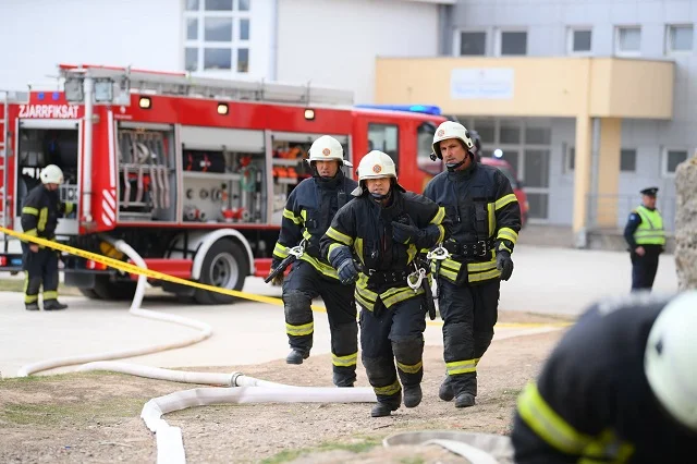 Beka: Partout les pompiers sont traités comme des héros, nous sommes laissés sous la merci de personne
