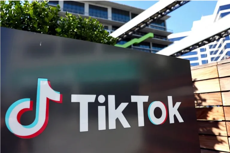 L'utilisation de l'appli/Tik Tok par le personnel de la CE interdit révèle de nouvelles mesures de sécurité