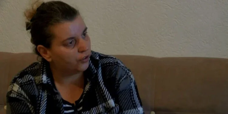 La mère de Marigona Osmani après que sa sentence ait été prononcée: Bon pour ce chien, oh malheur ne regarde jamais notre jour