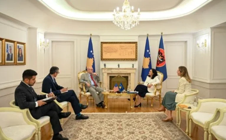 Hovenier meets President, discuss implementing Bratislava agreement