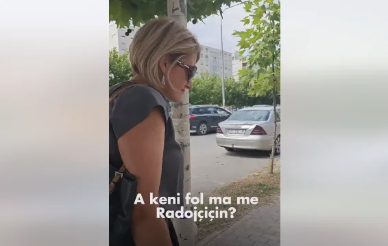 Frasher Krasniqi demande Mimoza Kusari dans la rue: Avez-vous parlé à Radojchi?