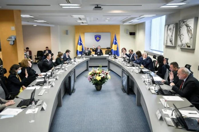 IKD:Ministrat injorojnë Kuvendin dhe shkelin Rregulloren, Gërvalla-Schwarz më e padisiplinuara