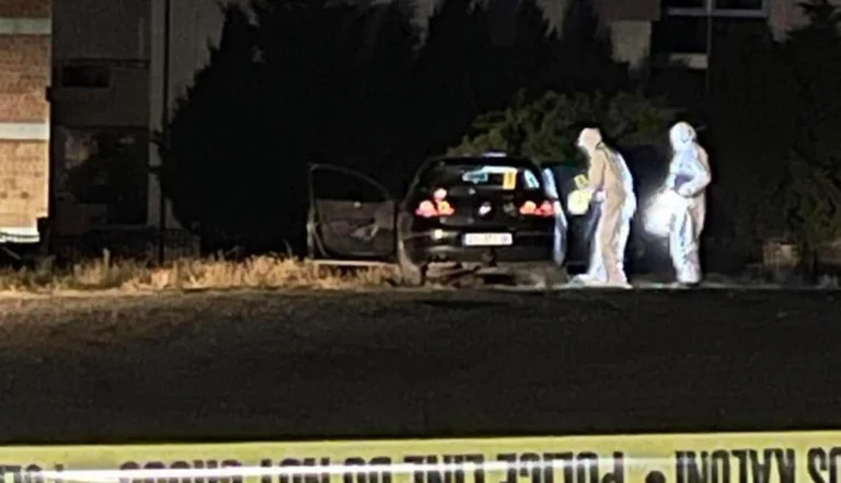 Nisin hetimet për rastin e 28-vjeçarit që u gjet i vdekur mbrëmë në një veturë në Prishtinë