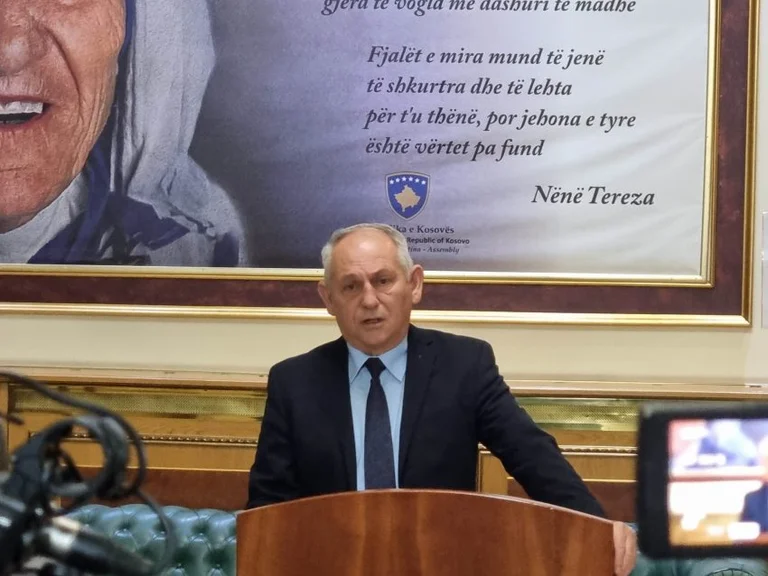 Dreshaj i AAK-së: O Zot vetëdijësoj kosovarët kundër mendësisë anti-perëndimore