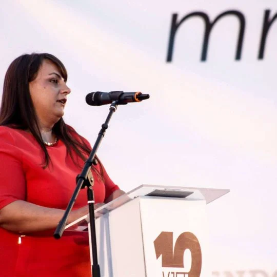 Musliu: Dejona Mihali duhet të shpallet person non-grata, e jo t’i lihet në dorë udhëheqja e shtetit
