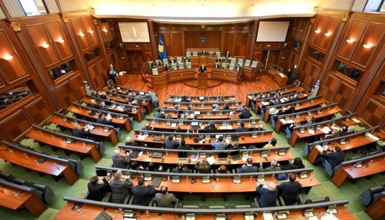 Analistët: Mungesa e konsensusit opozitar pasojë e numrave