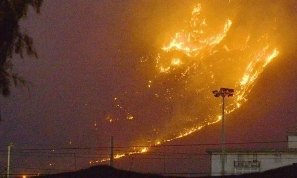Situatë kaotike në Itali, zjarret dhe përmbytjet marrin pesë jetë njerëzish
