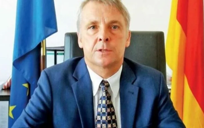 Reagon ambasadori gjerman: Të ndalet menjëherë intimidimi që po u bëhet policëve nga komunitetet