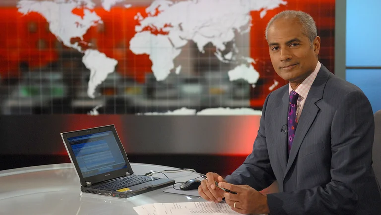 Vdes gazetari dhe prezantuesi i njohur i BBC