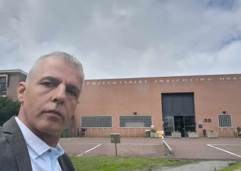 Klink de l'OVL de l'UCK visite Thaci, Haradinaj et Gucatin: Ils sont en bonne santé, ils sont stoïcly face à l'injustice.