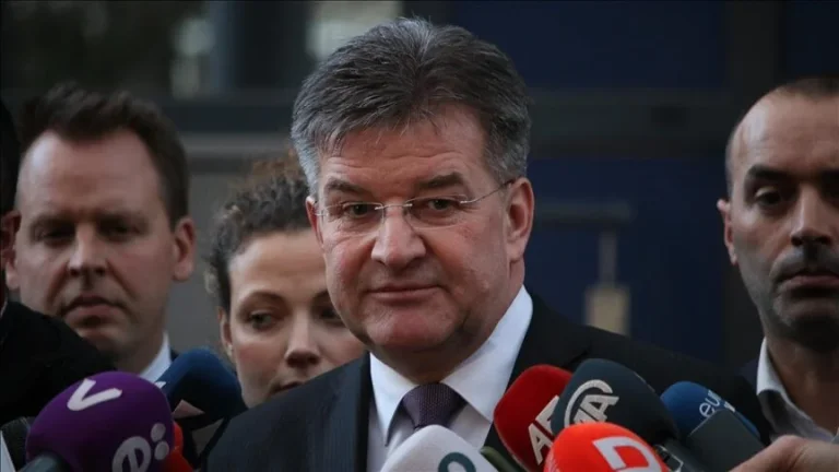 Lajcak: escalada innecesaria, no es la OTAN resolver, necesitamos soluciones políticas