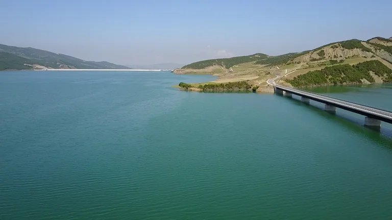 Tragedia in Gramsh/ Drowning in Lake Hidrocentraly, Padre e Due Figli e nipoti