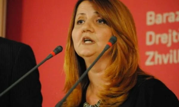 Kollçaku thotë se aktualisht nuk ka mungesë të mjekëve