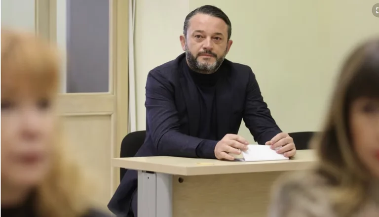 La ricchezza dell'uomo d'affari macedone dalla lista nera oltre i confini