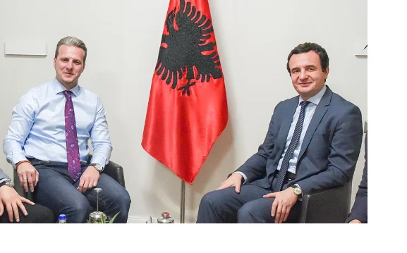 Conseiller de Kurt : Belgrade, Albanie Arifi a fait obstacle à la République du Kosovo