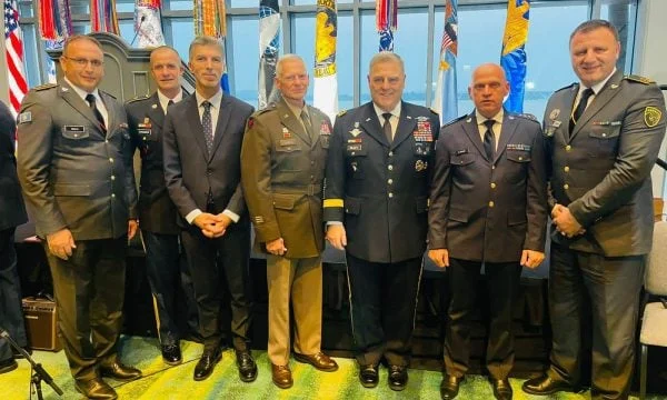 KSF Commander se reúne con el Estado Mayor Conjunto del Ejército Americano