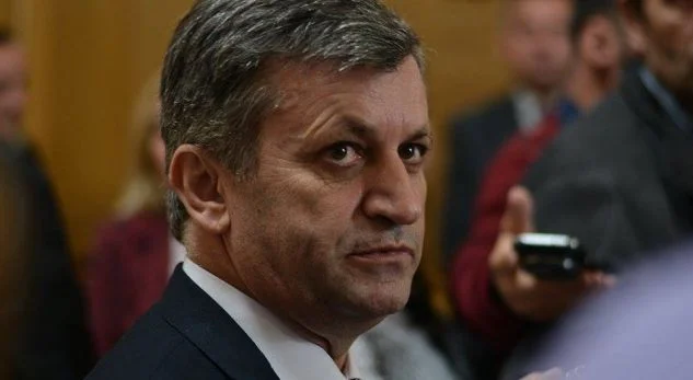 “Lit with Sequirahen”, Ismet Beqiri risponde al padre di Triumf Riza: Ero il funzionario più minacciato.