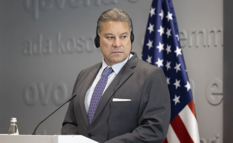 Escobar berichtet heute über Kosovo - Serbien Dialog