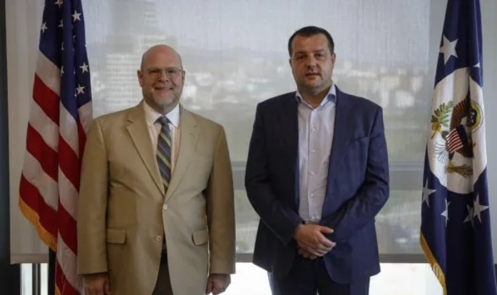 Hovenier meets the owner of the Kosovo Clan: Free and independent press is a vital pillar of democracy